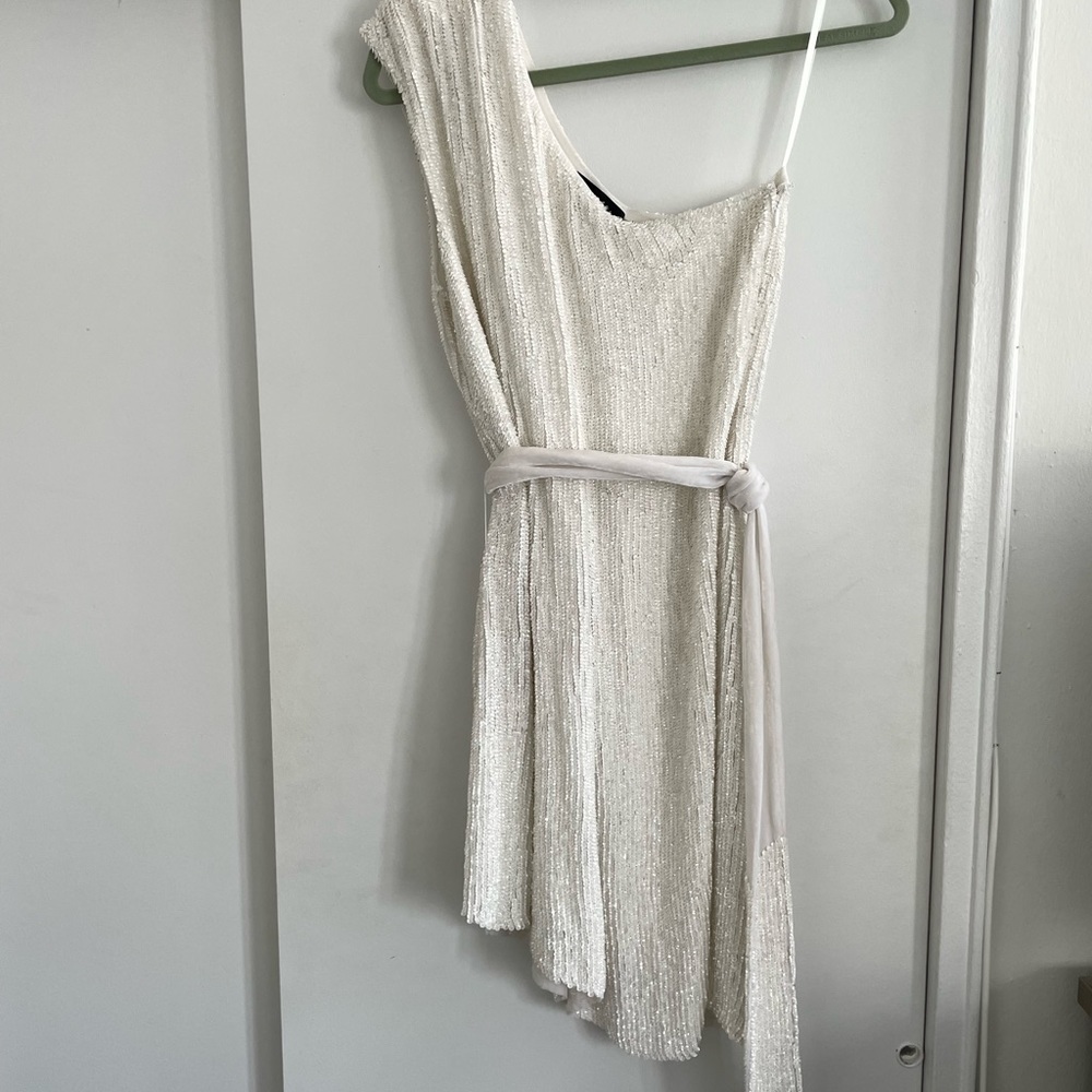 RETROFÊTE ELLA ONE-SHOULDER SEQUIN DRESS